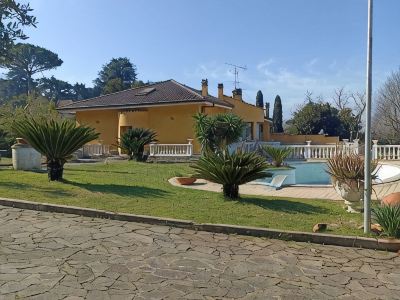 Relaxation at the Gates of Rome