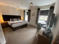 The Three Horseshoes Hotel - Parkplatz