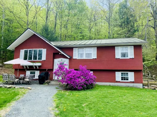 Perfect Lake or Mountain Getaway Less Than 5 Minutes Away - Wifi