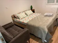 NovaStay Breuillet – Modern Garden Apartment - Lejligheder