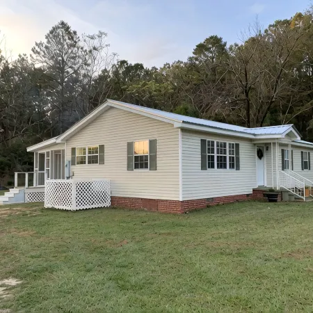 Alabama cabin located in the National Forest, ATV Park, and Beaches!!!