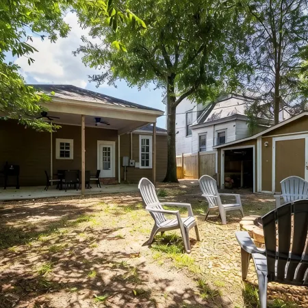 Timeless Midtown Craftsman • 2Br, 2BA • 15 Mins to Ft Moore