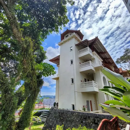 Monopoli Hotel Bukittinggi