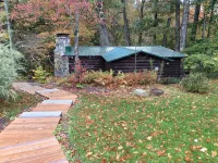 The Lehigh Cabin - Riverfront Escape- 1 mile private river - Chalets
