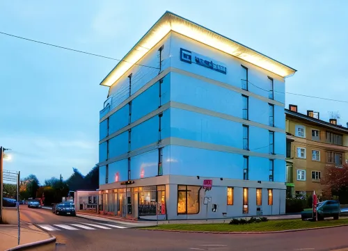 Hotel Blue Bratislava - Parkplatz