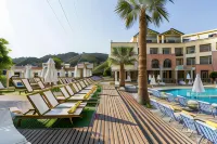 Samaina Inn - Swimmingpools