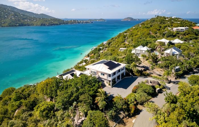 Stunning 360° Views of Magens Bay, St.John & BVI's. Luxury 6 bedroom villa