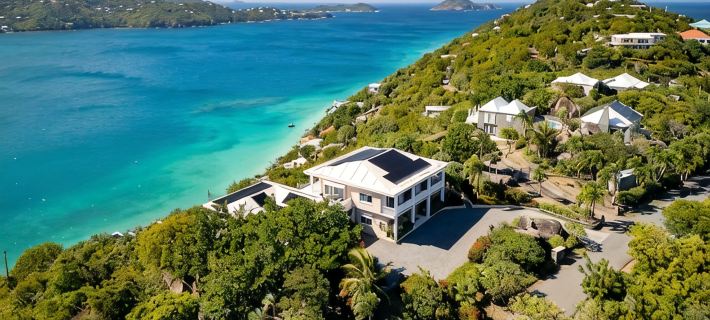 Stunning 360° Views of Magens Bay, St.John & BVI's. Luxury 6 bedroom villa Hotel di Northside