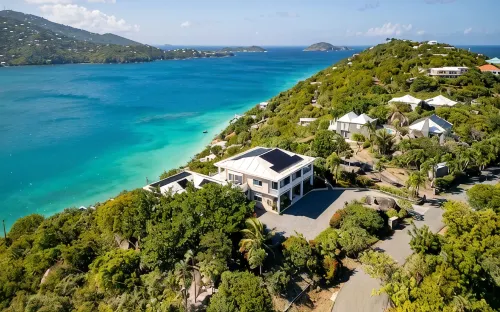 Stunning 360° Views of Magens Bay, St.John & BVI's. Luxury 6 bedroom villa - 4-Star