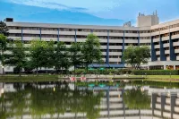 DoubleTree Suites by Hilton Raleigh - Durham - parking