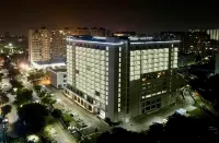 The Migro Lino Lucknow Gomti Nagar - สระว่ายน้ำบนดาดฟ้า