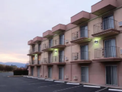 데이즈 인 바이 윈덤 메드퍼드