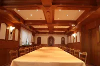 Hotel-Restaurant Zum Kirschbaum Hôtels à : Randersacker