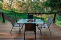 Whispering Valley Cottage Retreat Hotels in Mapleton
