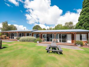 Tasman Holiday Parks - Te Anau