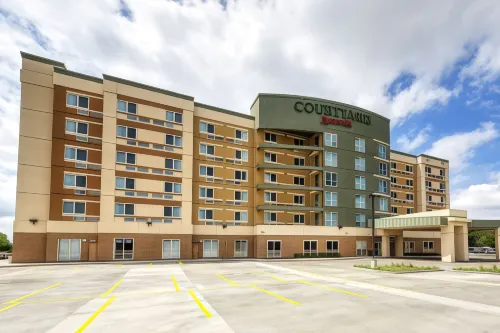 Courtyard Westbury Long Island Hotels in East Garden City