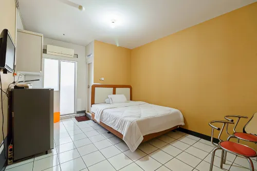 RedLiving Apartemen Cibubur Village Raja Property Tower D