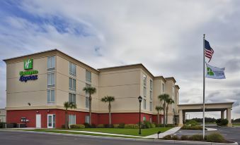 Holiday Inn Express & Suites Arcadia