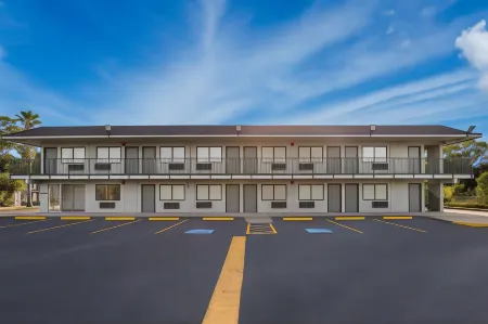 HomeTowne Studios Orange, TX