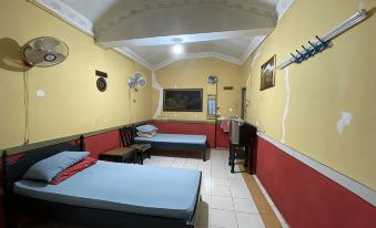 OYO 3205 Penginapan Mikial Ismi Kayuagung Syariah