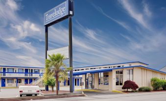 Travelodge by Wyndham Aberdeen