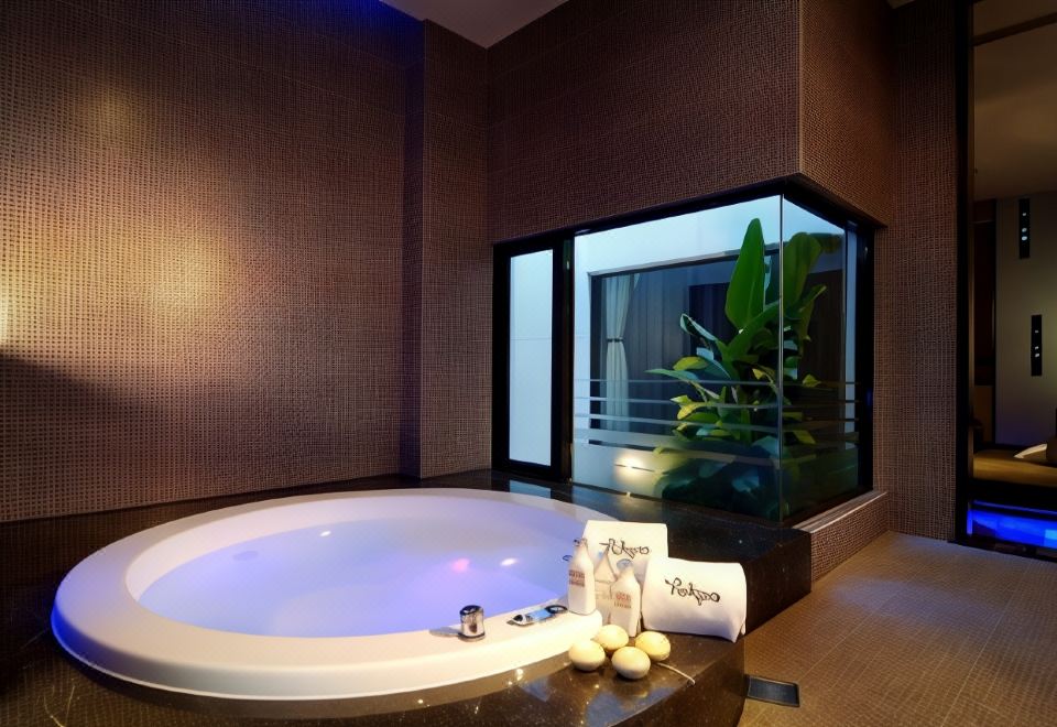 1. 타카오 러브 모..