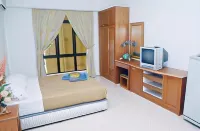 Marina Cove Resort Hotels near City Mangrove Park