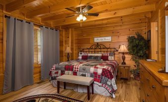 MooseBehaving - Two Bedroom Cabin