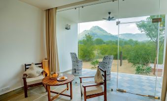 Guldaar - A Luxury Forest Retreat