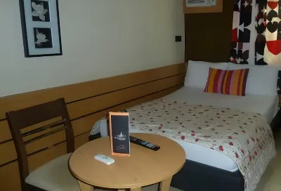 Wise Penny Suites and Spa
