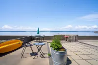 Beachwood Waterfront Resort