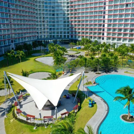The Empyrean Cam Ranh Beach Resort