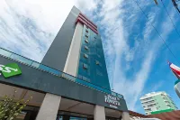Rede Andrade Riviera Premium Hotel dekat Palacete Das Artes Rodin Bahia