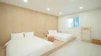 Muju Narin Pool Villa