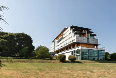 Exe Vía Argentum Hotels near Pazo de Altamira Cumeiro