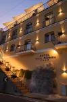 Hotel Villa Pandora Hotel dekat Castello di San Nicola de Thoro-Plano
