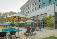 StayEasy Lusaka - piscina