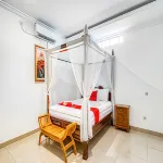 RedDoorz Plus Near Lempuyangan Station 4