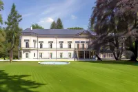 Zámek Ratměřice - Hotel & Resort Hotels in 