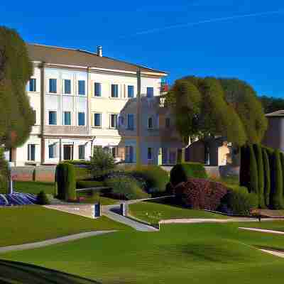 Château de Taulane Hotel Exterior