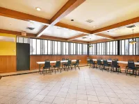 แทรเวิลลอดจ์ บาย วินด์แฮม เอนิด