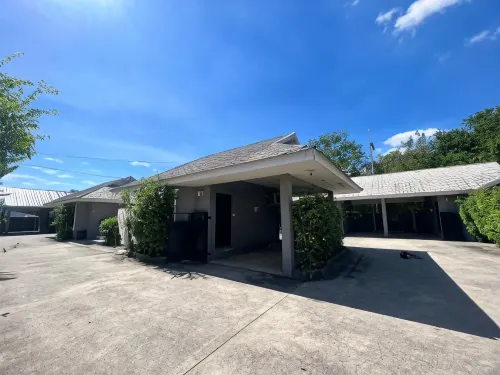Phattararesort Hotel di Nong Khae