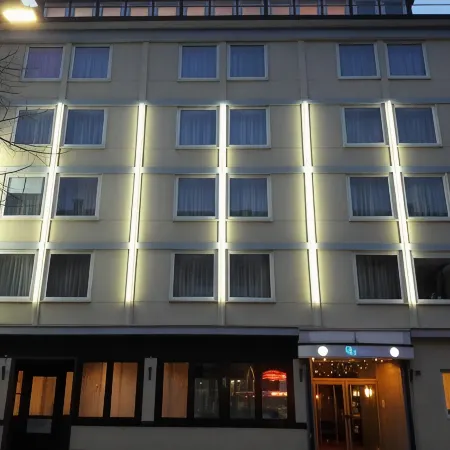City Hotel by Celina
