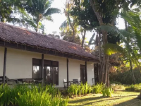 Kuda Laut Resort Hotels in Cisolok