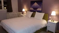 Gîte et Chambres d'hôtes le Chêne Billault Hotels in Lemere
