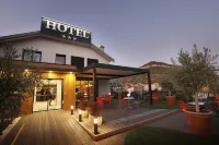 Hôtel la Capelle Millau Hotels in Millau