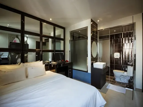 호텔 준 해운대 (Hotel JUNE Haeundae) - 인 (Inns)