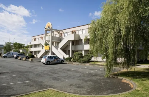 Premiere Classe Nantes Est - Saint SÉBASTIEN Sur Loire - parking