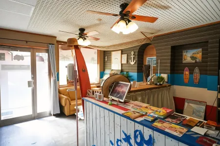 Seaside Pension Petit Shirahama Отели в г. Ширахама