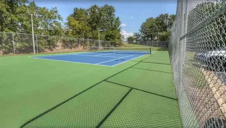 Lake Hamilton Penthouse! 2/2 Amazing Sunsets from your balcony or dock! Sleeps 6